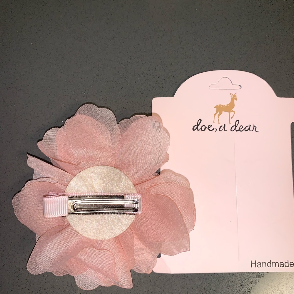 Little girl peach flower - Picture 3 of 3